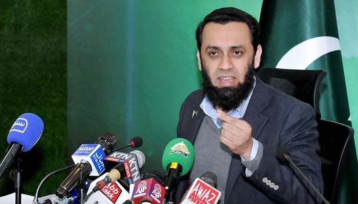 پاکستان ایران اور امریکا کے درمیان ثالثی کیلئے تیار ہے، عط تارڑ