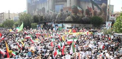 ایرانی عوام ملکی دفاع کیلئے تیار، لاکھوں افراد نے امریکا اور اسرائیل سے لڑنے  کیلئے خود کو پیش کر دیا