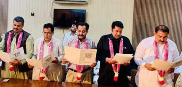 ڈسٹرکٹ پریس کلب یونین آف جرنلسٹس حافظ آباد کی نومنتخب کابینہ کی تقریب حلف برداری