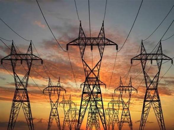 حکومت کا بجلی سبسڈی نظام تبدیل کرنے کا فیصلہ، 200 یونٹس والی رعایت ختم ہوگی
