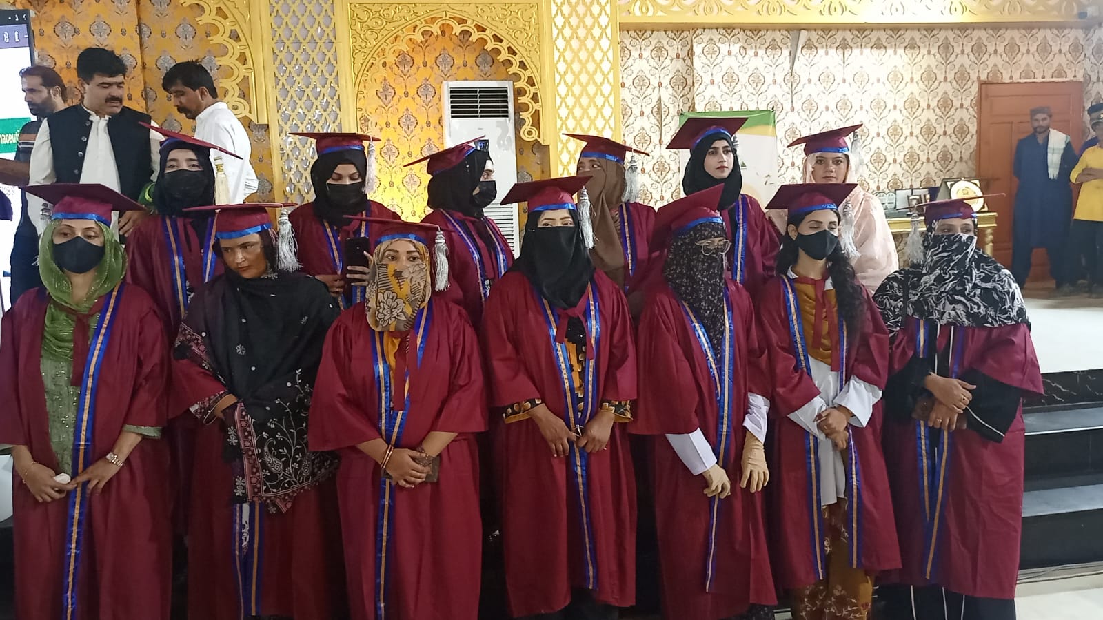 میرپور خاص : تاج ہومیو پیتھک میڈیکل کالج کا دوسرا کانووکیشن، 55 طلبہ و طالبات میں ڈگریاں تقسیم