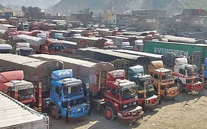 گڈز ٹرانسپورٹرز کا حکومت کو الٹی میٹم، ملک گیر پہیہ جام ہڑتال کی دھمکی دیدی