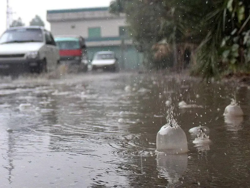 مون سون ہوائیں سندھ پہنچ گئیں، کئی اضلاع میں موسلادھار بارش اور آسمانی بجلی کا خدشہ