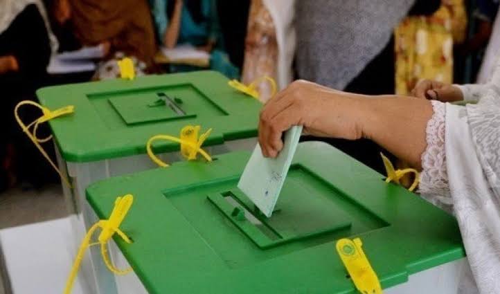 آزاد کشمیر الیکشن: تیسرے مرحلے کا انتخابی دنگل، باغ اور حویلی میں پولنگ جاری