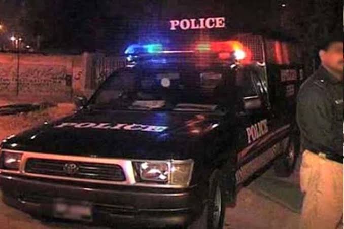 کراچی: ڈاکس پولیس کی کارروائی، 3 مبینہ ڈاکو ہلاک، اسلحہ اور موٹر سائیکل برآمد