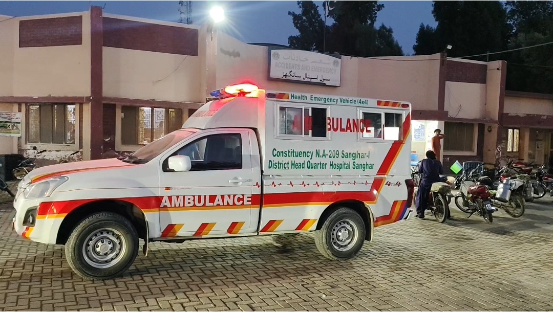 سانگھڑ: پیرومل میں مویشی چرانے کے معاملے پر مسلح جھگڑا 11 افراد زخمی