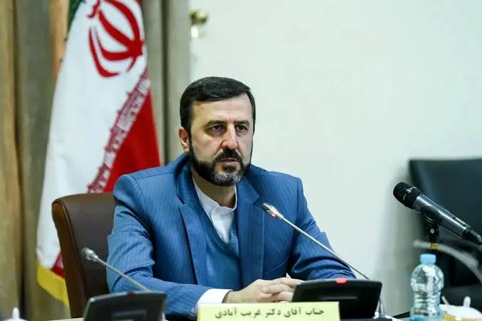 یہ فتح ہے یا شکست کا اعتراف؟‘ ایران کا امریکی اقتصادی مہم پر طنزیہ ردعمل