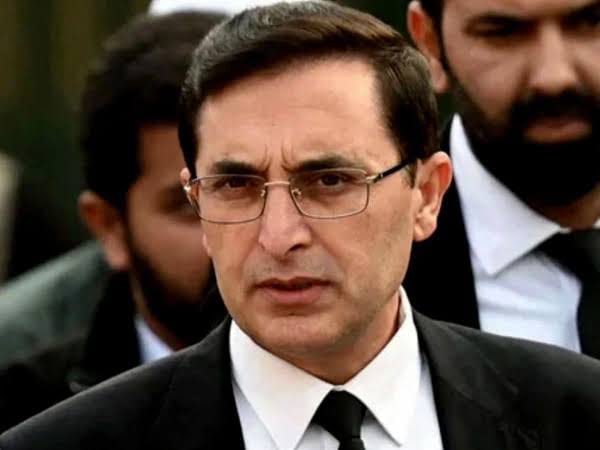 بانی کی صحت پر سیاست اور بیان بازی نہیں، سپریم کورٹ کے احکامات پر عملدرآمد ہونا چاہیے تھا، بیرسٹر گوہر 