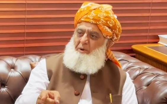 ملک کے خیرخواہ ہیں، آئین اور پارلیمنٹ کو اصل راستے پر چلانا چاہتے ہیں، مولانا فضل الرحمن