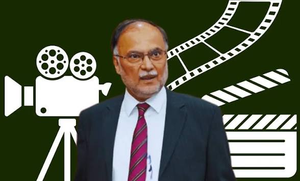 اسلام آباد پر چڑھائی کرنے والے کس کا ایجنڈا پورا کرنا چاہتے ہیں؟ احسن اقبال