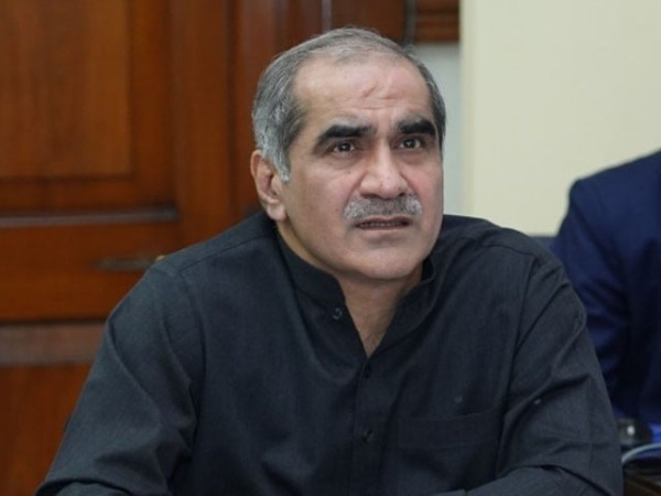 پی ٹی آئی دھرنا مؤخر کرے، مذاکرات کا راستہ اختیار کیا جائے، سعد رفیق