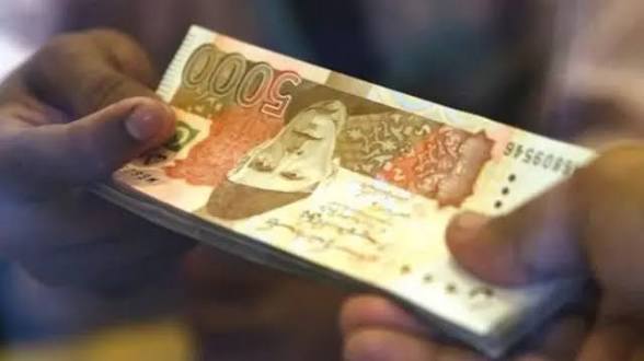 خیبرپختونخوا کے سرکاری اسپتالوں میں ہڑتال کے بعد 15 فیصد اضافی وظیفے کا اعلان