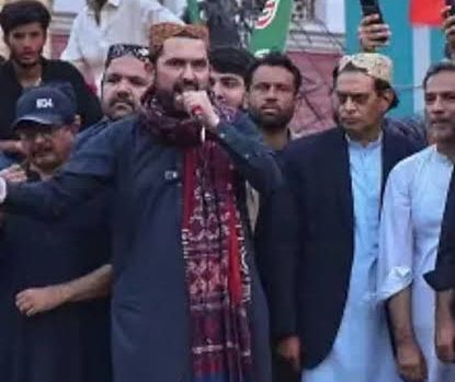 لانگ مارچ کے روٹ میں اچانک تبدیلی، قافلہ ضلع خیبر کی طرف روانہ