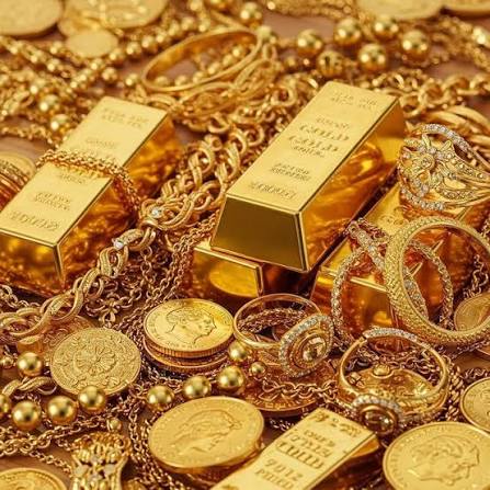 سونے کی قیمت میں پھر بڑی کمی، فی تولہ 3 ہزار 100 روپے سستا
