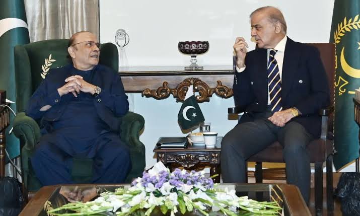 کے پی کے میں گورنر راج یا ایمرجنسی؟ صدر اور وزیراعظم کی اہم ملاقات، وفاقی کابینہ کا اجلاس طلب