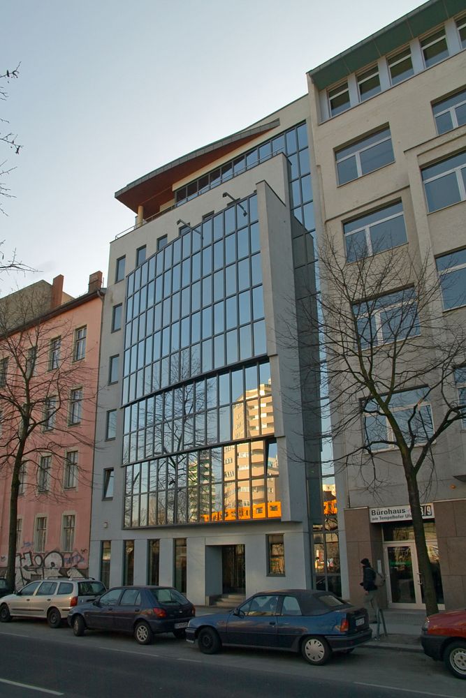 TUF-Bürogebäude Tempelhofer Ufer 2.jpg