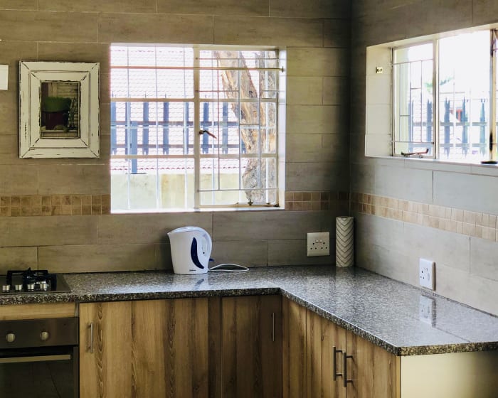 Three-bedroom cottage, LilyShire Gardens