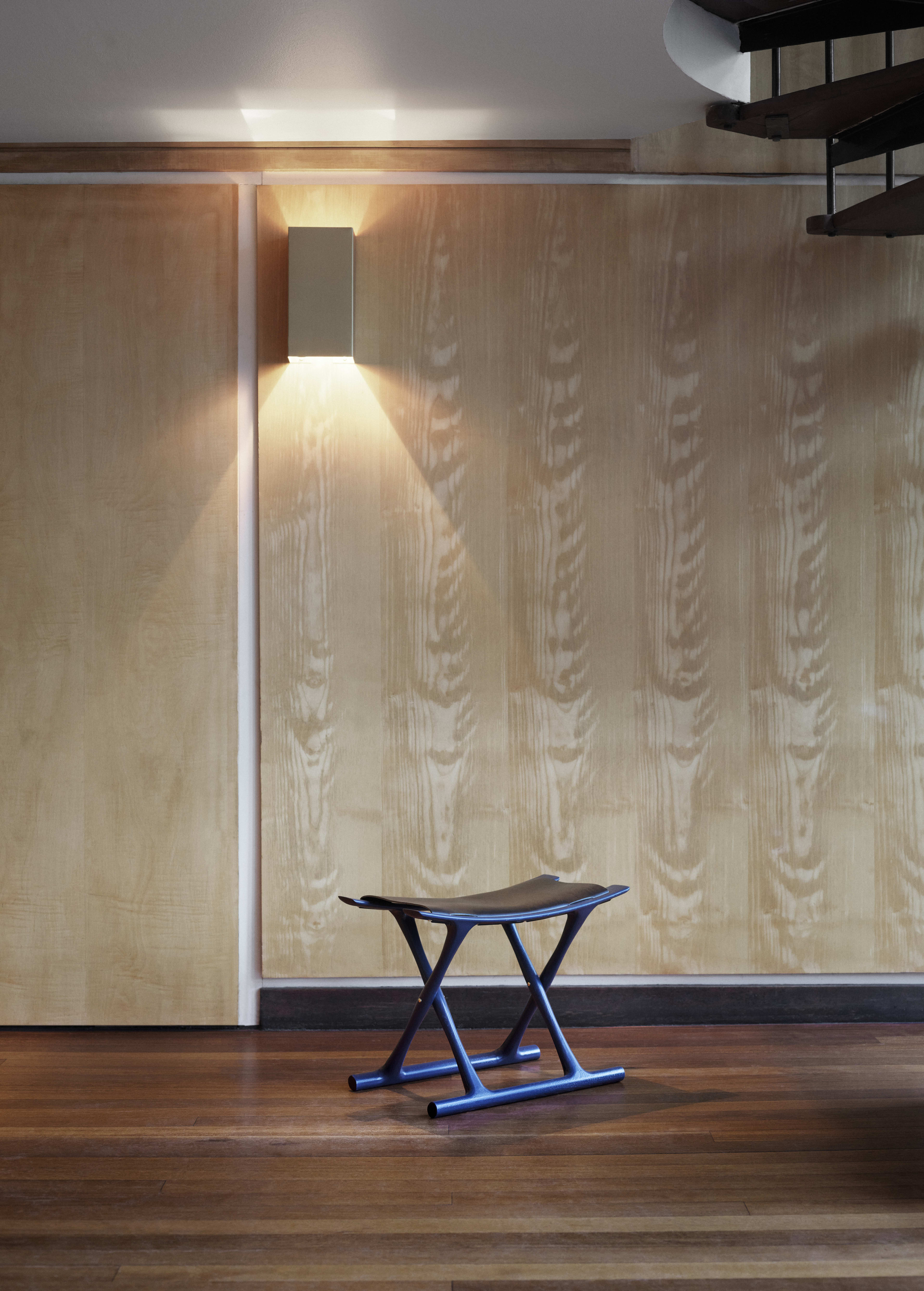Buy OW2000 | Egyptian Stool designed by Ole Wanscher | Carl Hansen & Søn