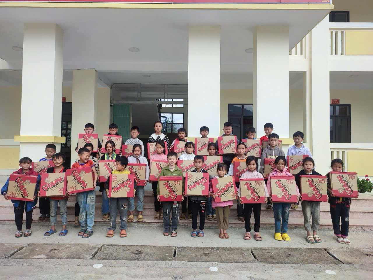 Quỹ hỗ trợ lương thực cho các điểm trường còn khó khăn ở khu vực Tây Bắc