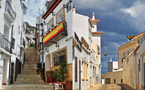 11 Cultural Differences Between Spain and Portugal Thumbnail