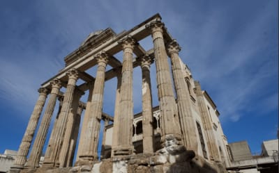 Romans in Spain: Influence, Legacy, & 13 Archeological Sites Thumbnail