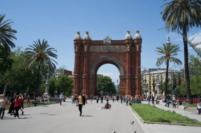 9 Things I Wish I knew Before Studying Abroad in Barcelona Thumbnail