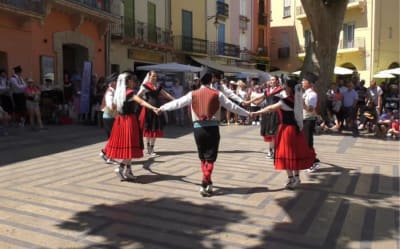 The Sardana: One Of The Most Popular Spanish Dances Thumbnail