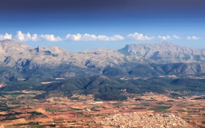 9 Mountains Ranges in Spain for a Scenic Adventure Thumbnail