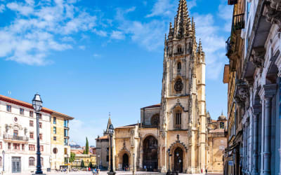 Travel to Oviedo: 7 Best Attractions, Food & Activities Thumbnail
