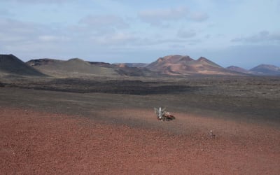 Travel to Lanzarote: 10 Attractions, Food & Activities! Thumbnail