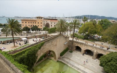 Living in Mallorca: 13 Real Life Pros & Cons for Expats Thumbnail