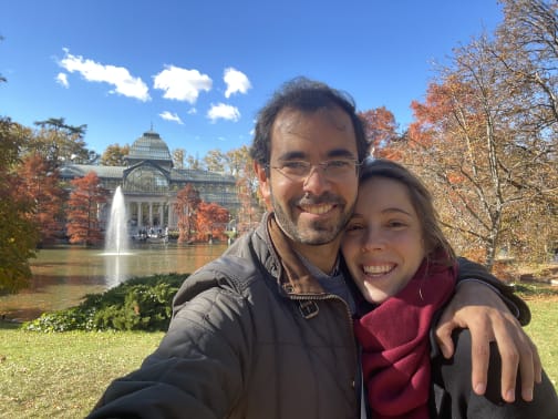 Jimena Bolívar and Iñigo Navarro at the Mirador de Es Colomer in Mallorca