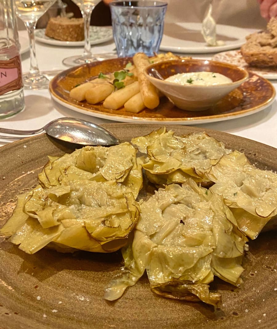 alcachofas pimiento verde spanish food