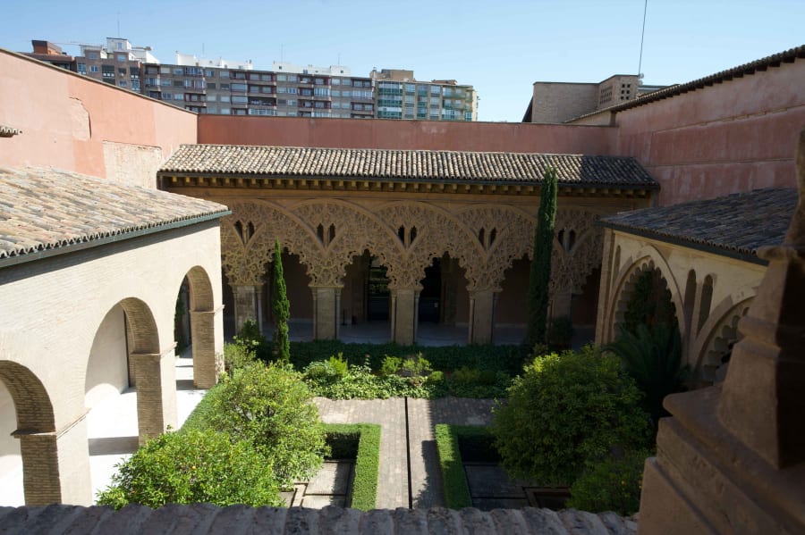 aljaferia palace muslim spain zaragoza inside