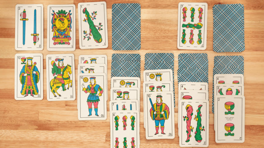 5 Fun Spanish Games to Play with Cards