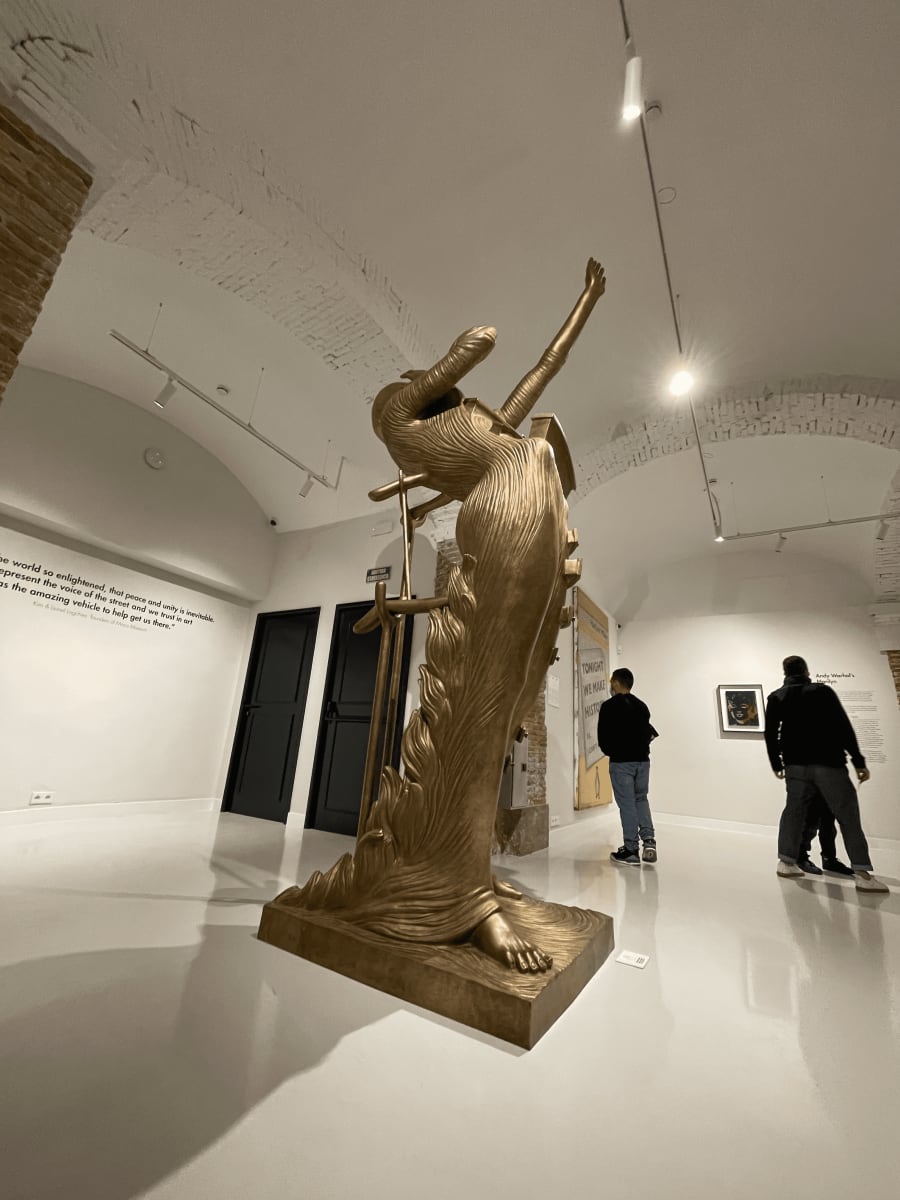 Dali sculpture