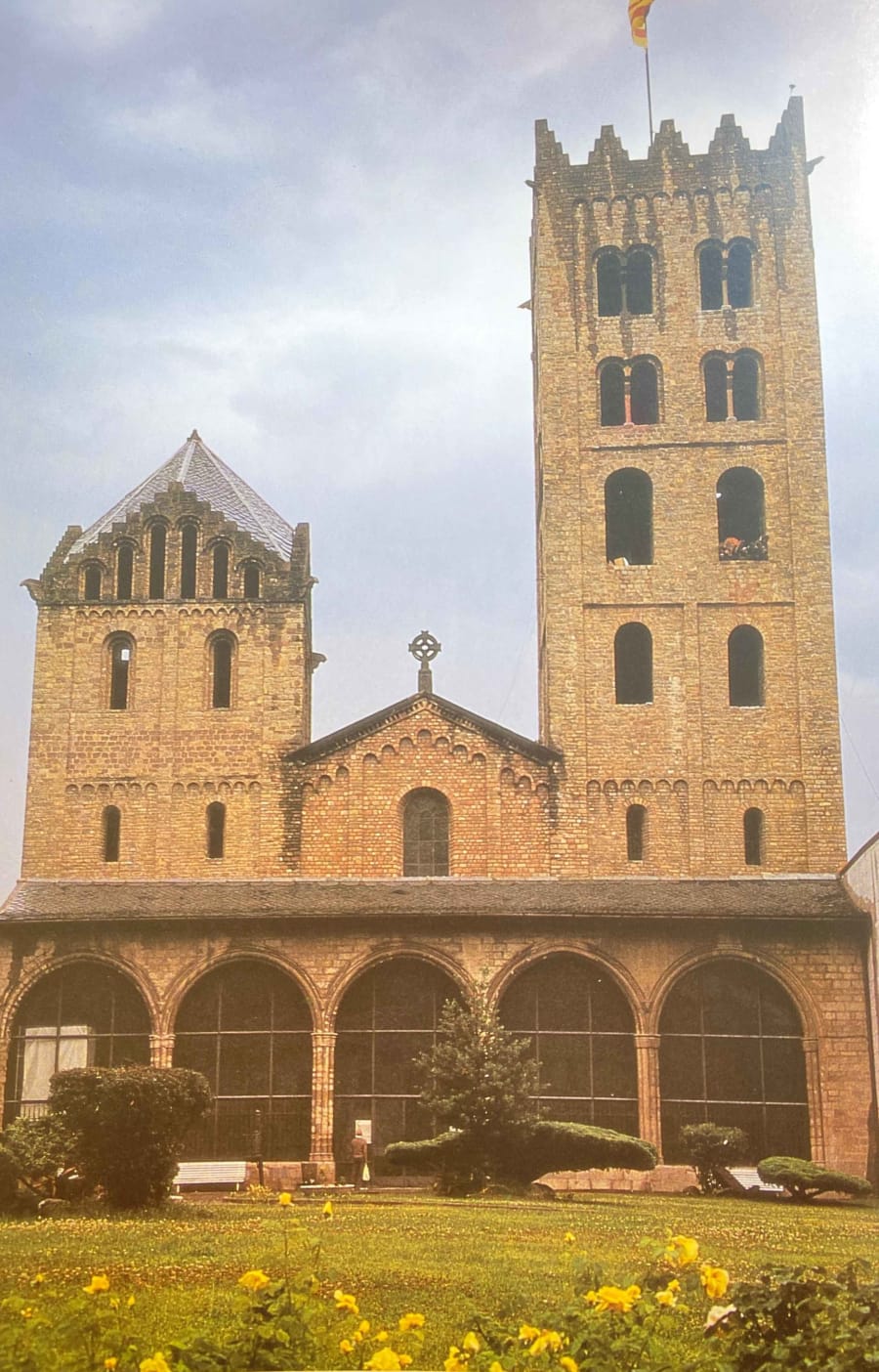 santa maria de ripoll girona monastery