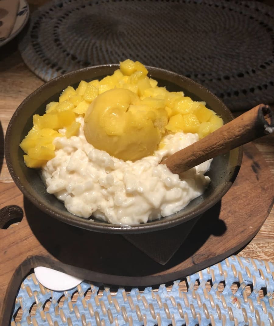 Rice pudding with mango