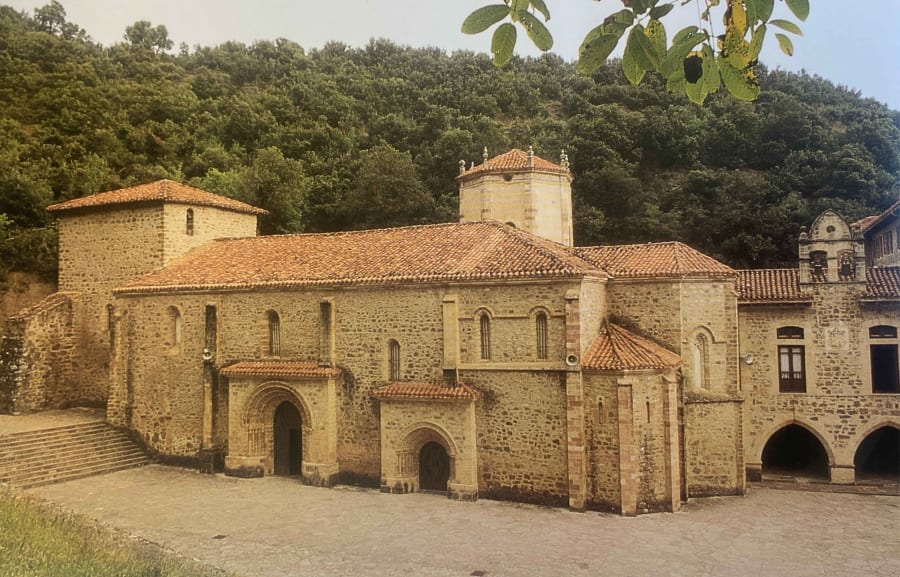 santo toribio de liebana cantabria monastery