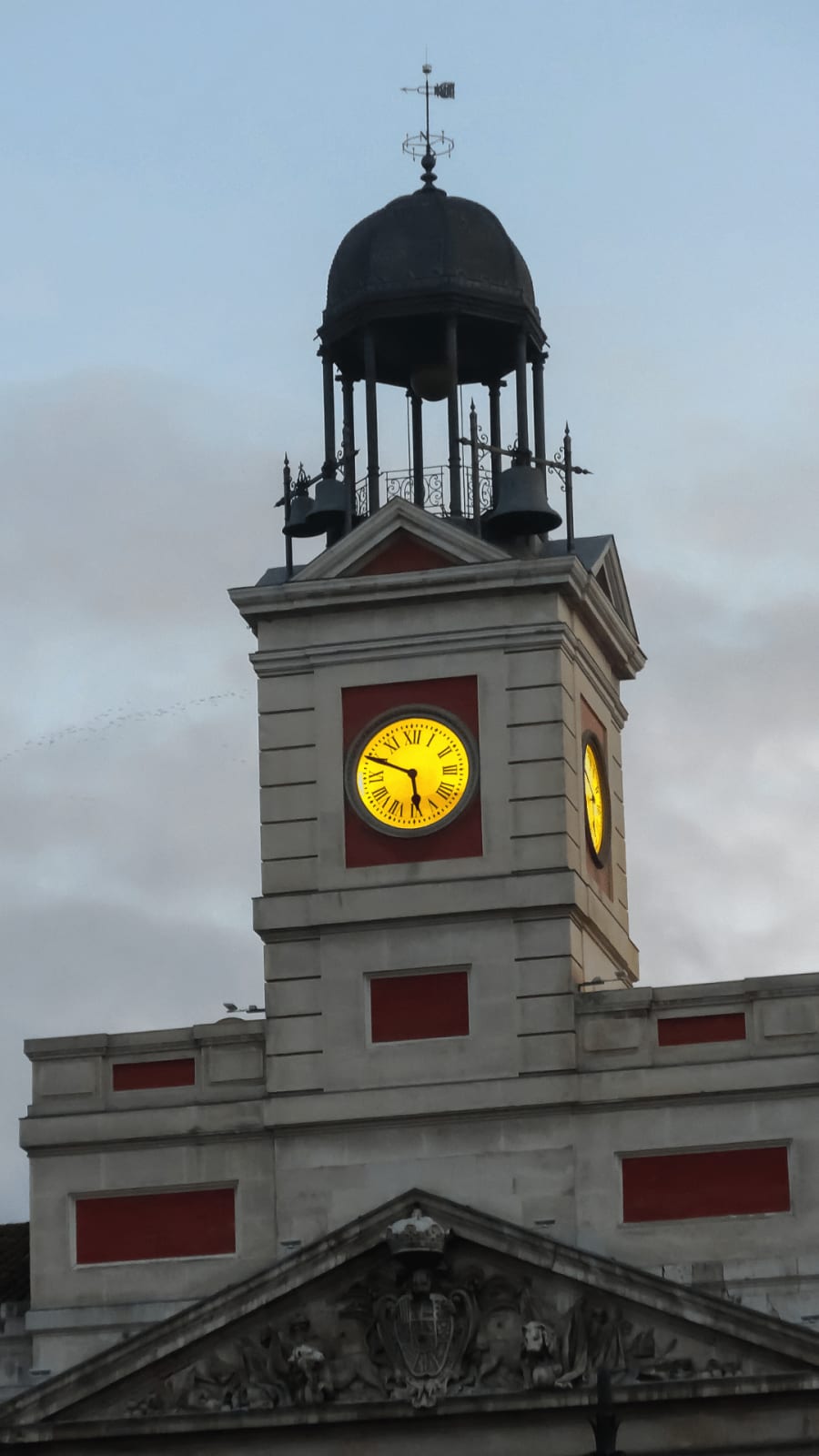 ventura rodriguez correos closeup