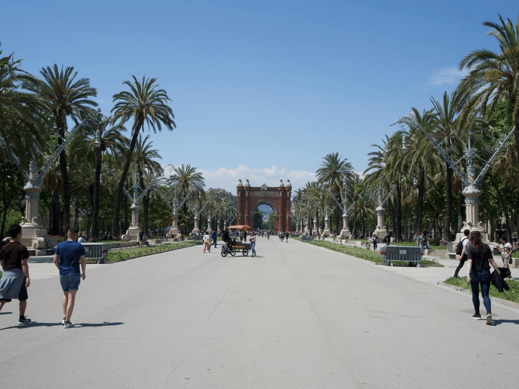 barcelona arc de triumf