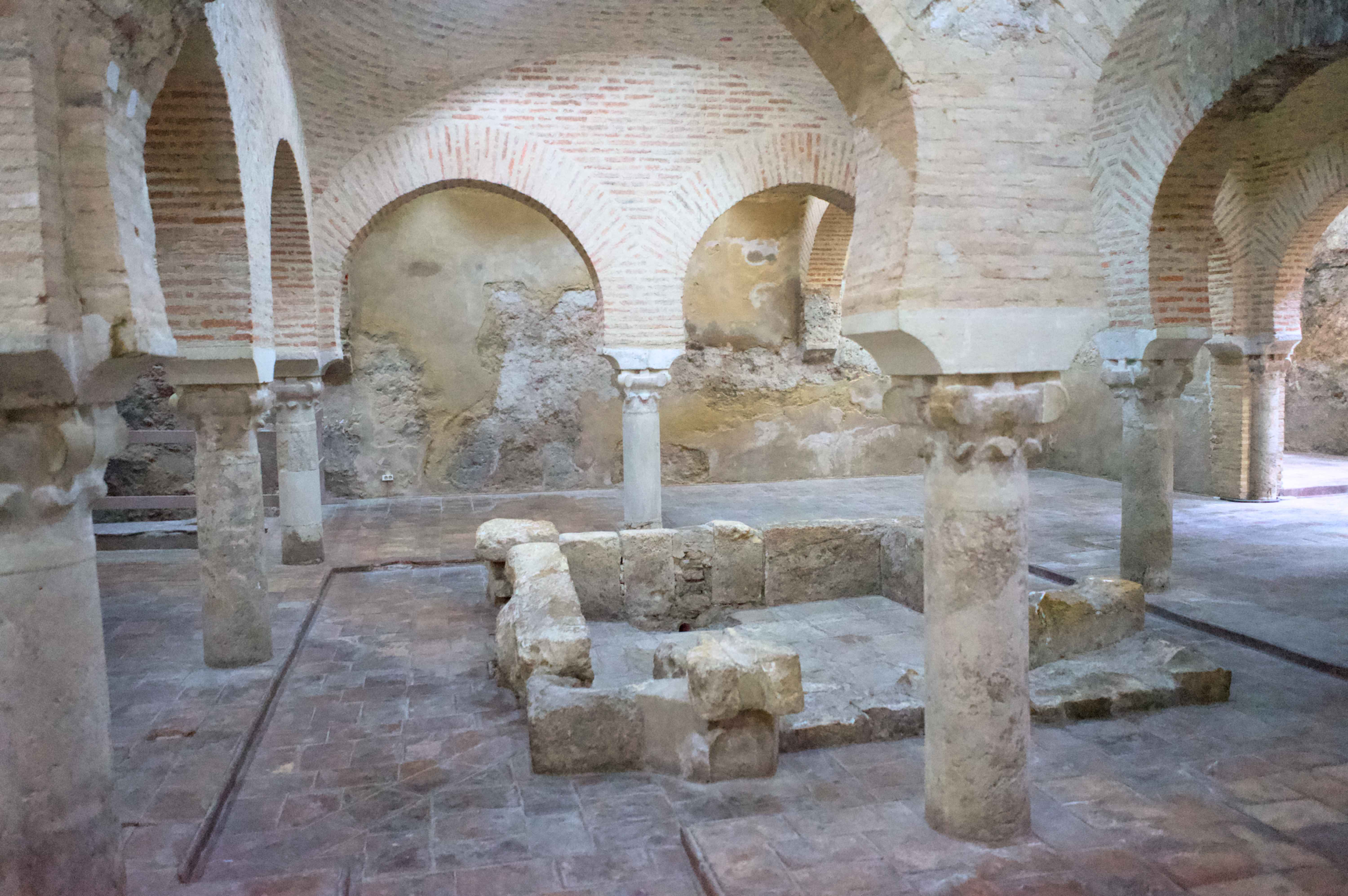 arab baths centro cultural palacio de villardompardo