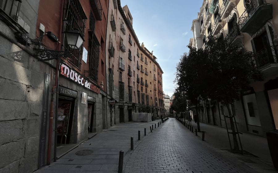 10 Best Neighborhoods in Madrid: Students, Expats & Tourists Thumbnail