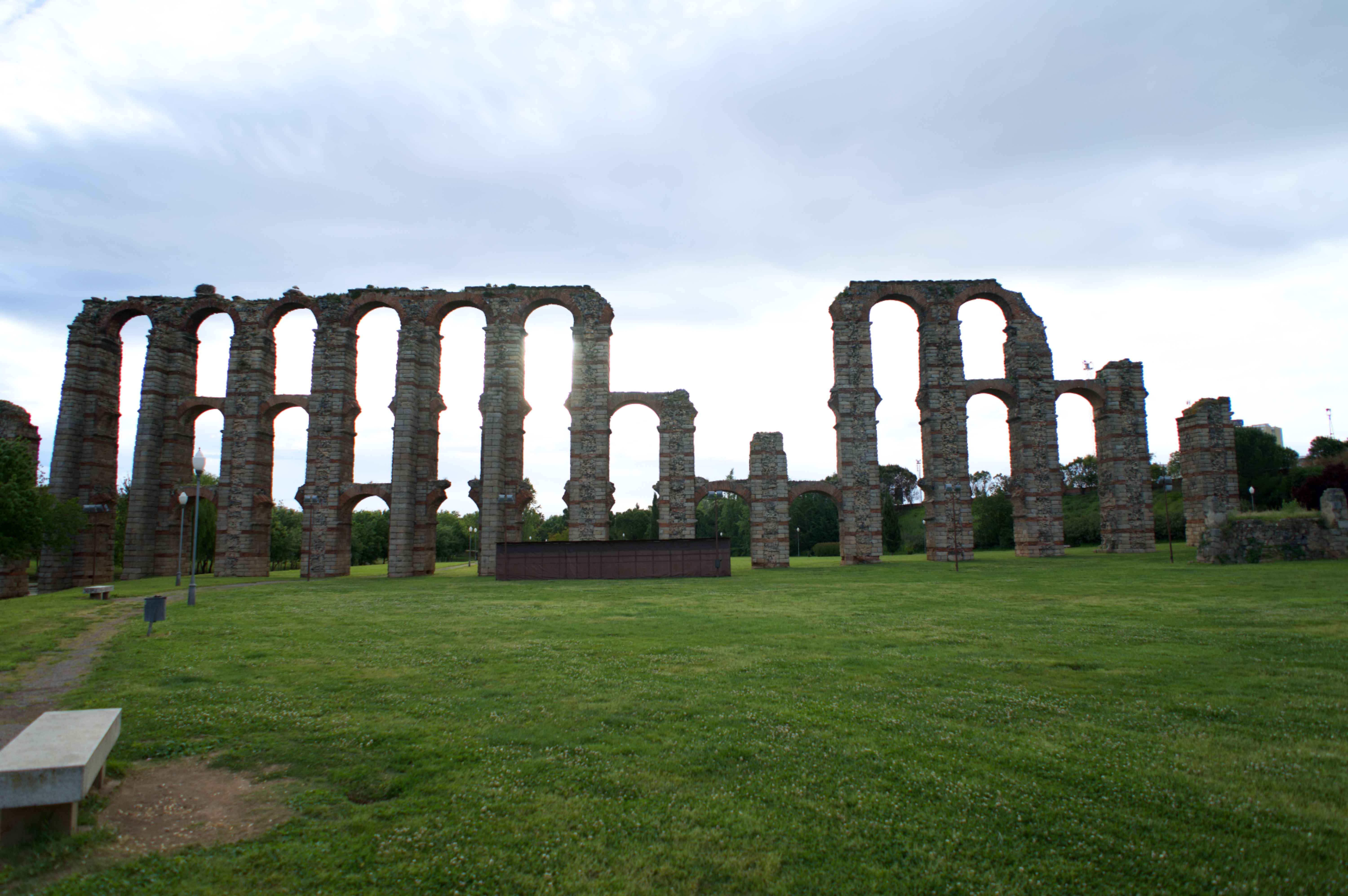 acueducto de los milagros merida spain