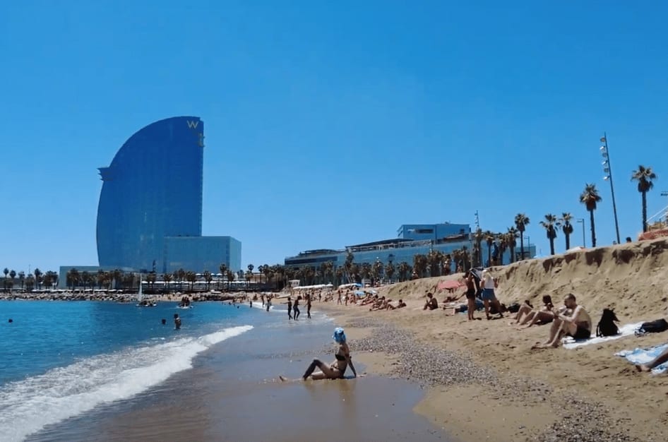 15 Top Beaches in Barcelona & Costa Brava. With videos!  Thumbnail