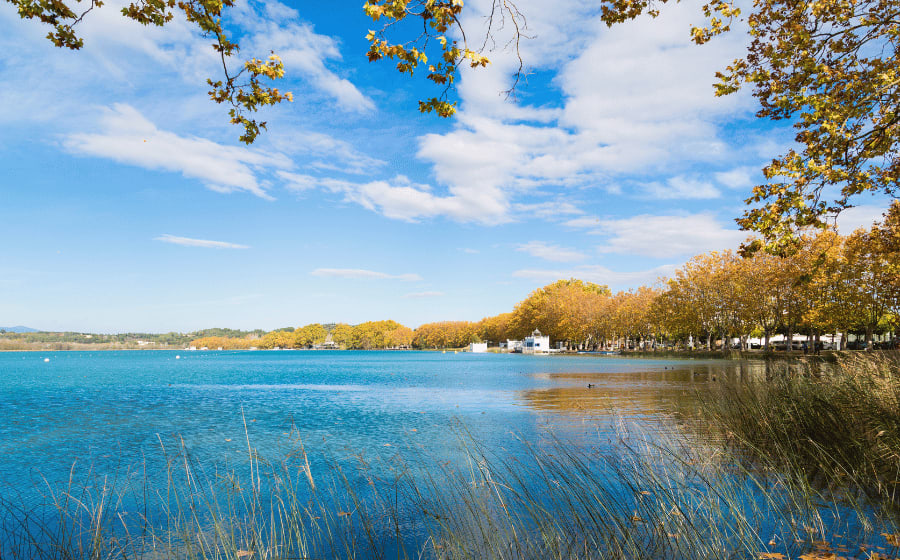 The 4 Most Beautiful Lakes + 3 Natural Pools in Barcelona (or close to it) Thumbnail