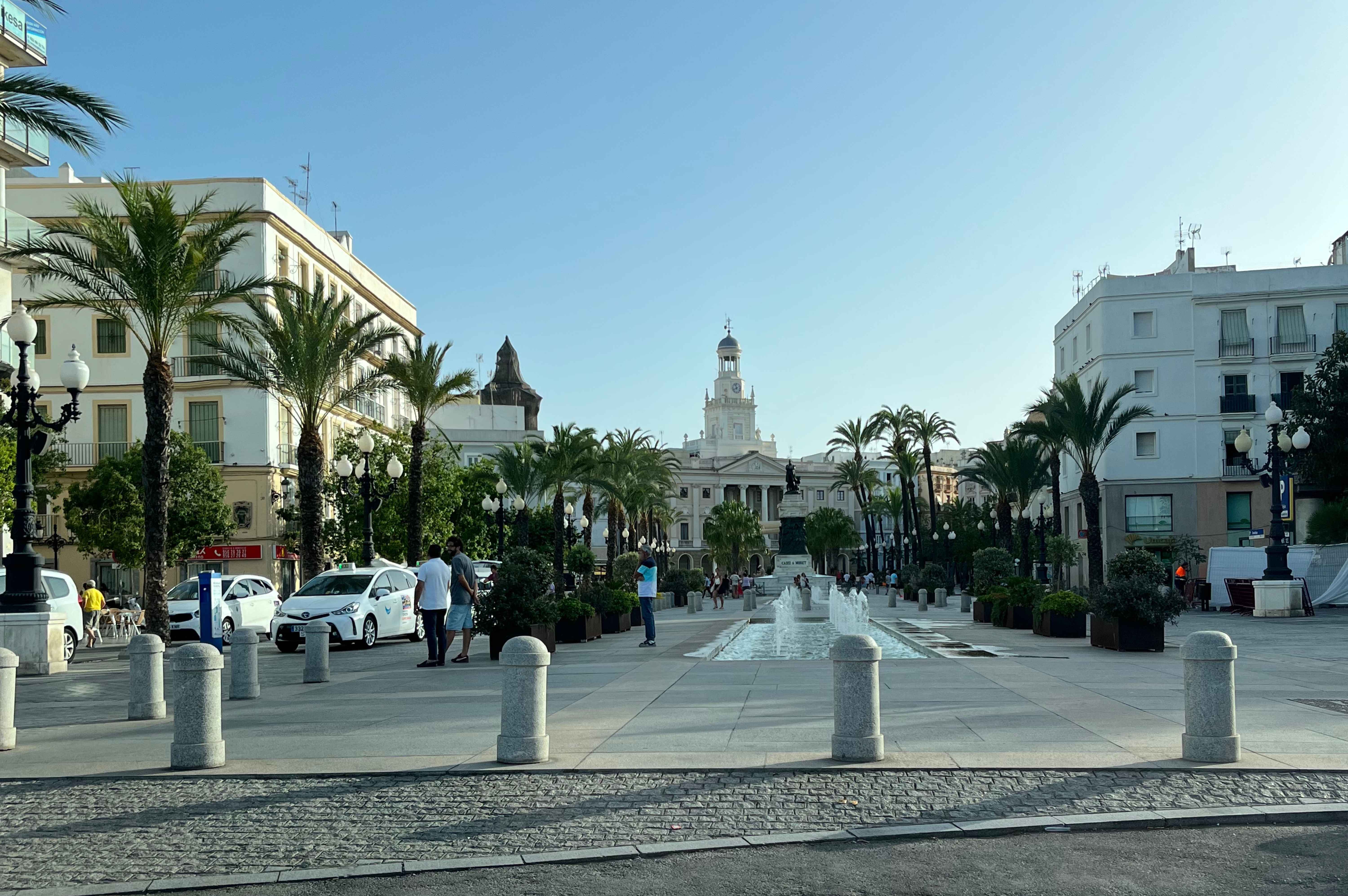 catedral de cadiz in spain