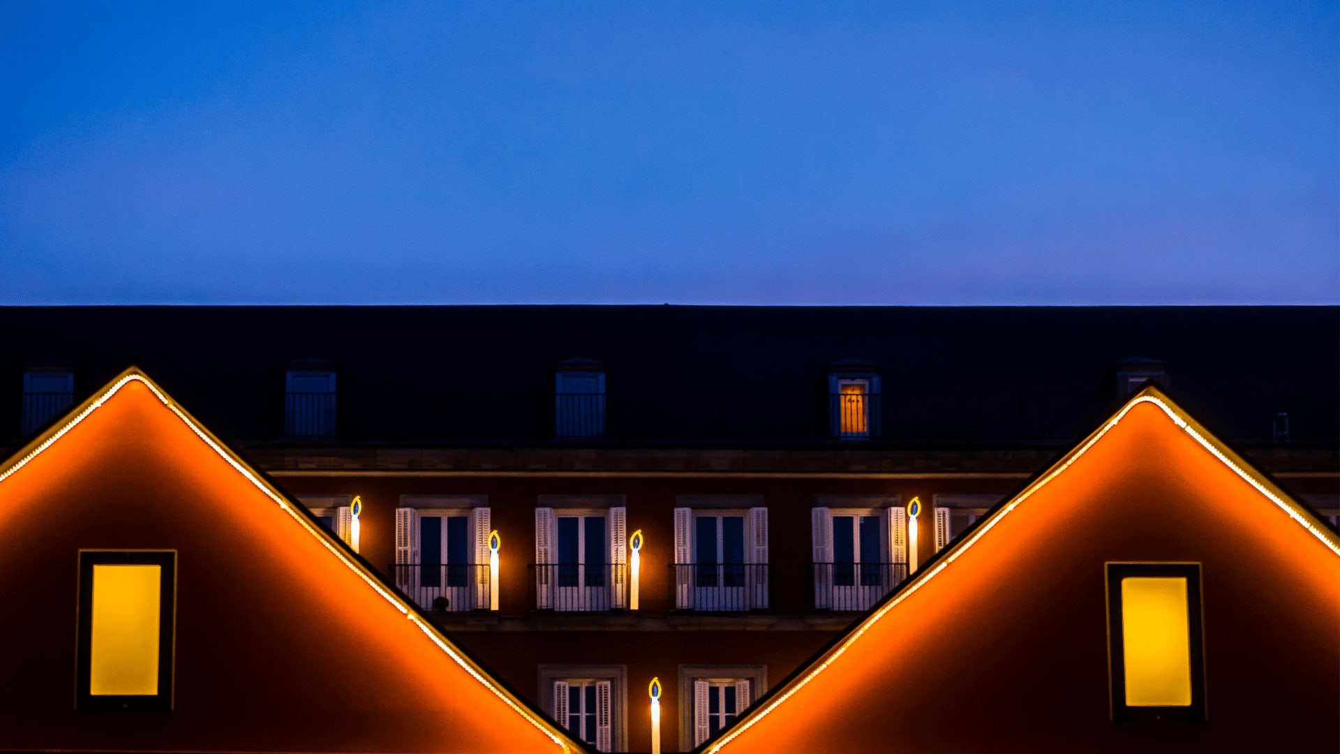 WHAT ARE SOME INTERESTING FACTS ABOUT CHRISTMAS IN SPAIN visual data 8