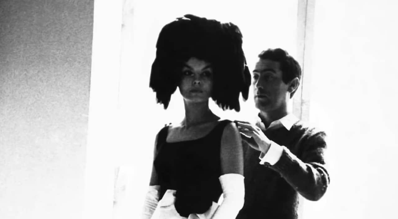 Elio Black & White 2