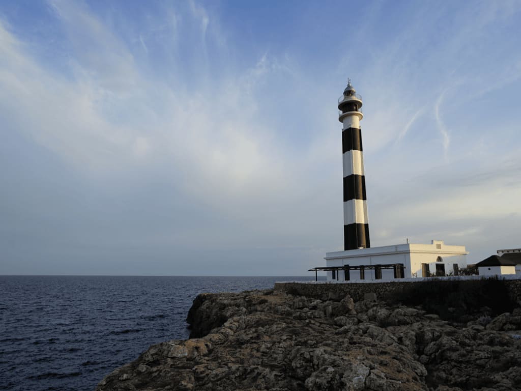 Picture of lighthouse menorca